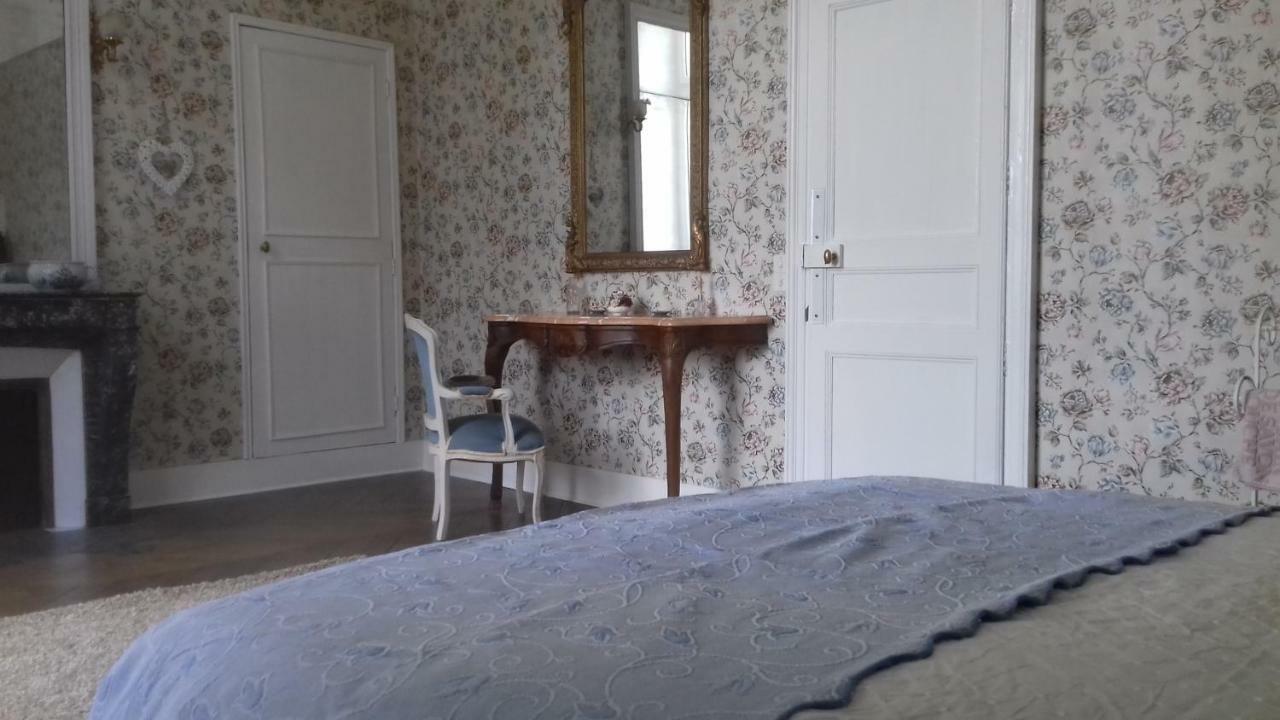 Chateau De La Lucaziere Mont-Saint-Jean  エクステリア 写真