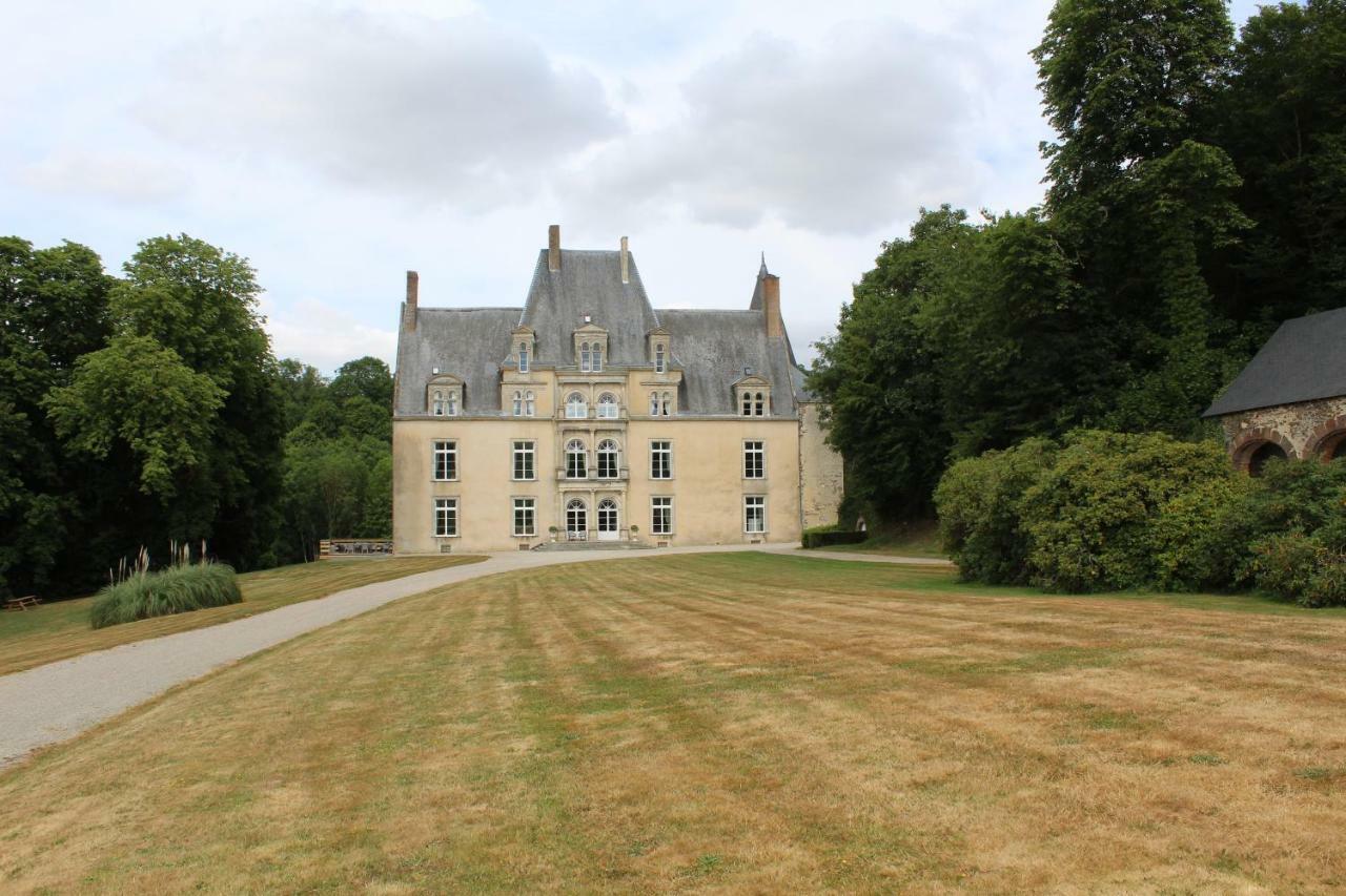 Chateau De La Lucaziere Mont-Saint-Jean  エクステリア 写真