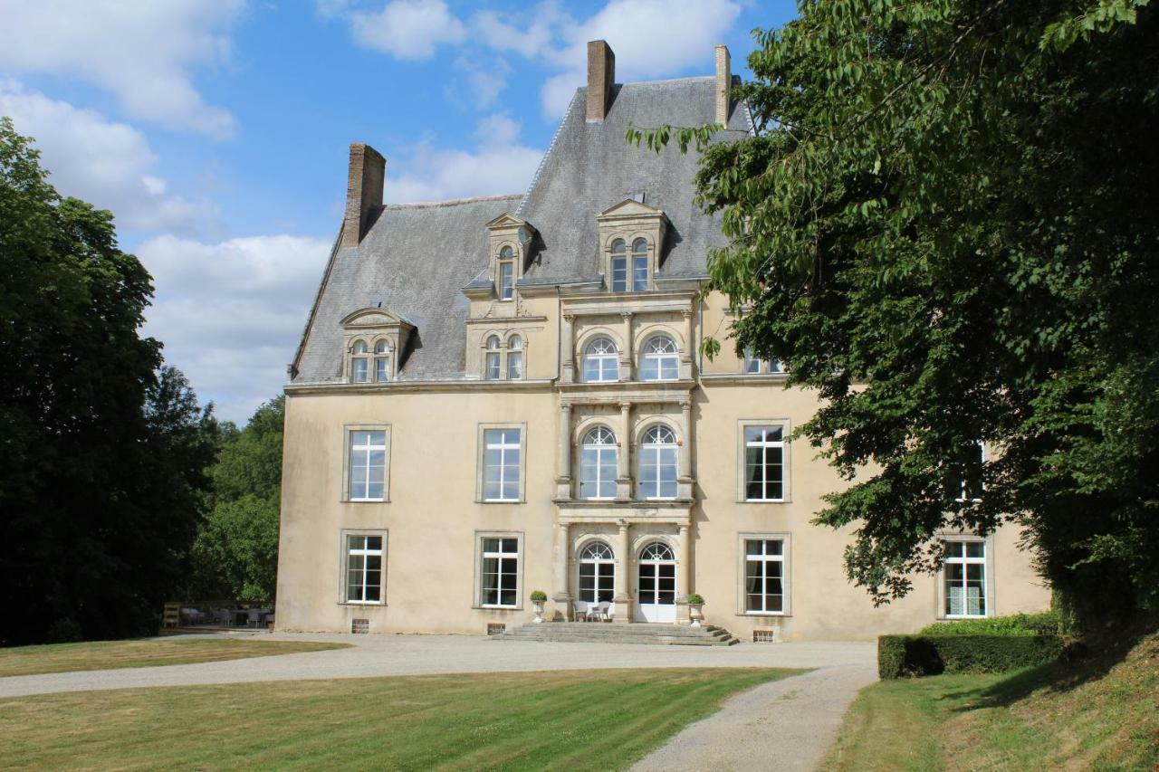 Chateau De La Lucaziere Mont-Saint-Jean  エクステリア 写真